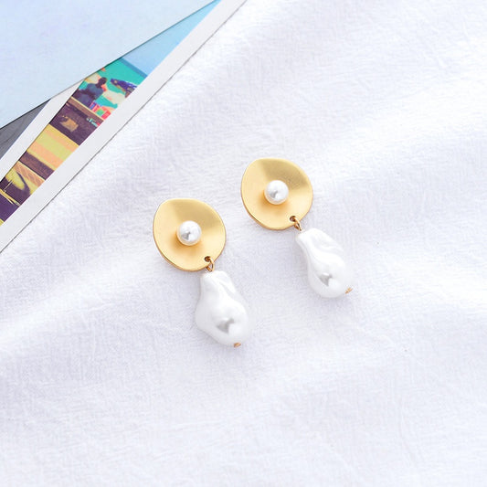 Pearl Earrings For Women Retro Personality And Minimalism Hollow Out